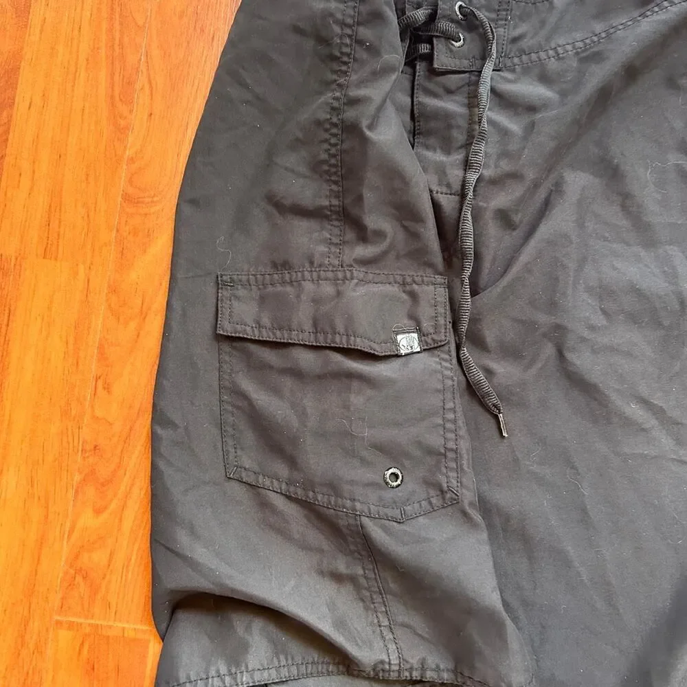 Body Glove VTG 90s/00s baggy embroidered cargo surfwear boardshorts